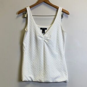 White House Black Market White V-Neck Textured Chevron Tank